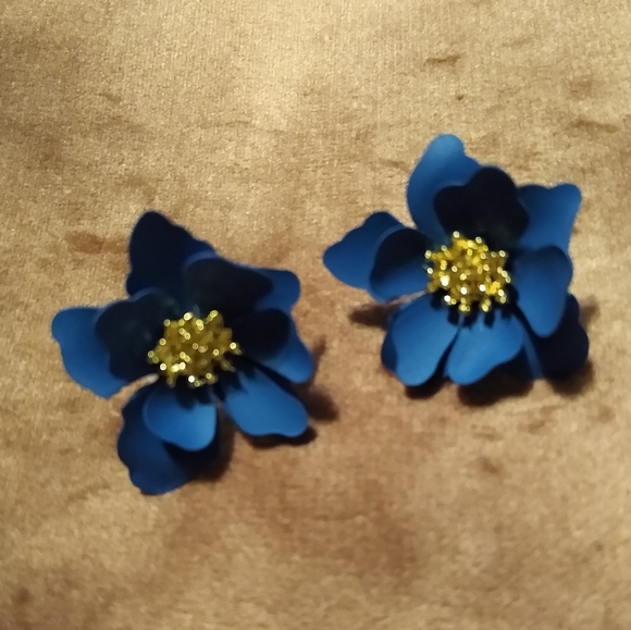 Blue Flower Blossom Earrings 3D Flowers Feminine Floral Posts Summer Botanical - Picture 9 of 11